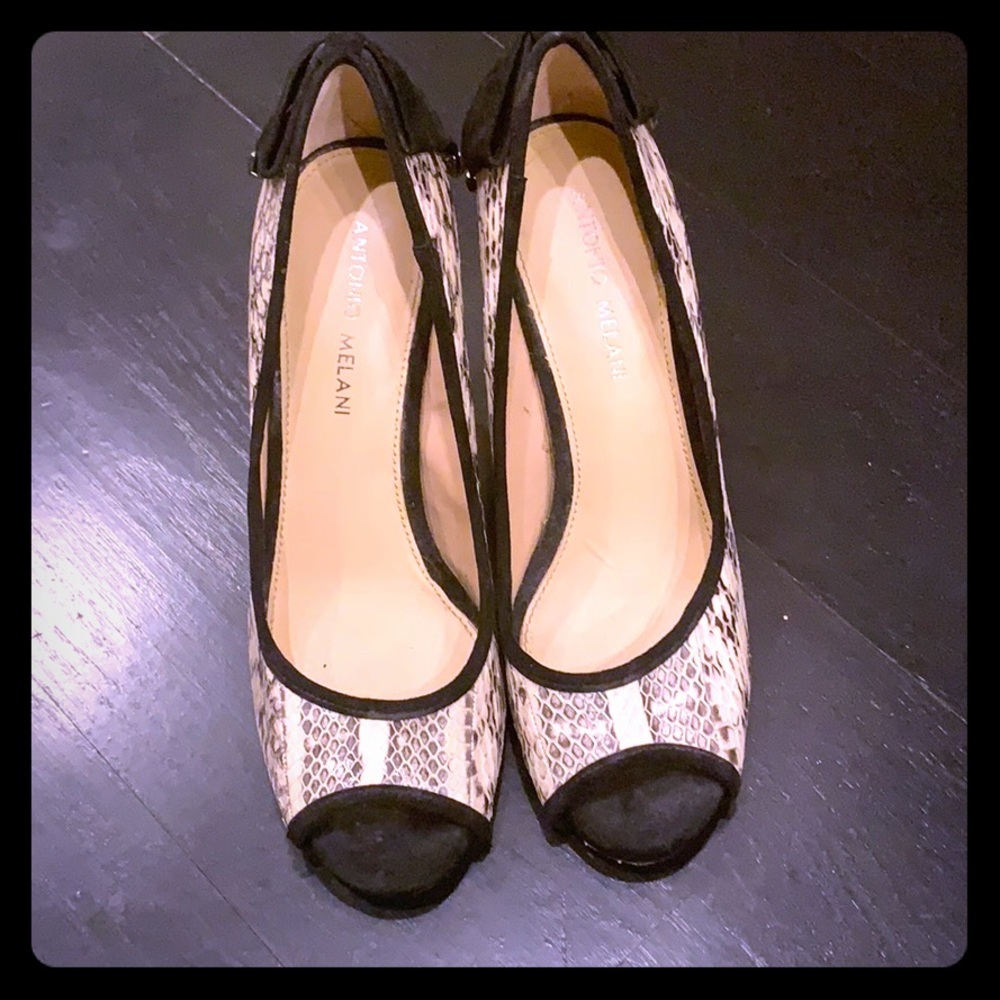 Antonio Melani size 6.5 leather snake heels. GUC